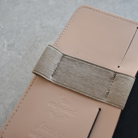 Filofax Leather Personal Organizer - Picture 2 of 5